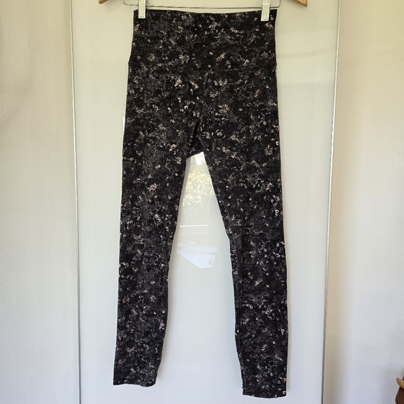 Lululemon Align - Picture 3 of 9